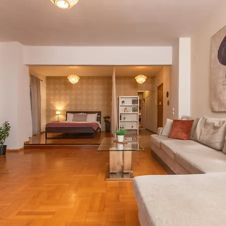 Houseloft Koromila Sea View דירה *